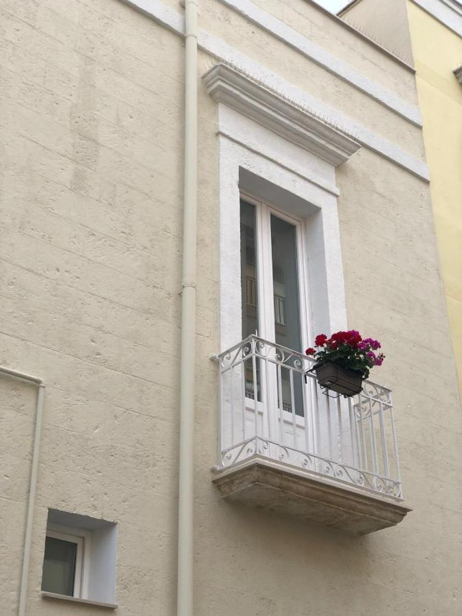 Dimora Via Vitti - Puglia Mia Apartments モノーポリ エクステリア 写真